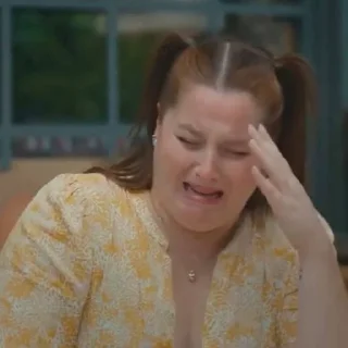 😭