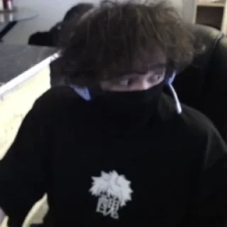 😳