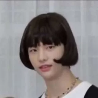 👩
