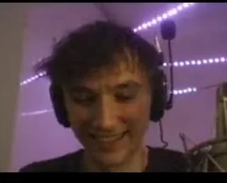 😁