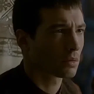 😢