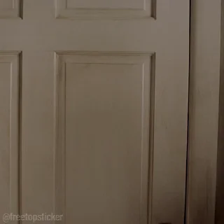 😨