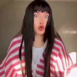 😡