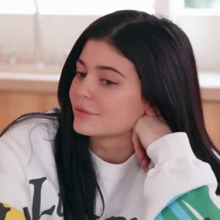 😐
