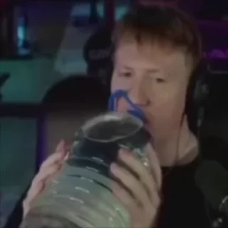 🚰