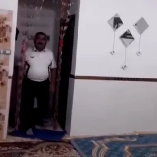 🕺