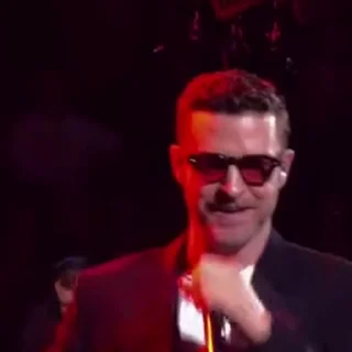 😛