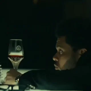 🍷