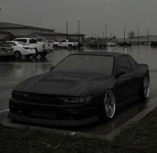 ⚫