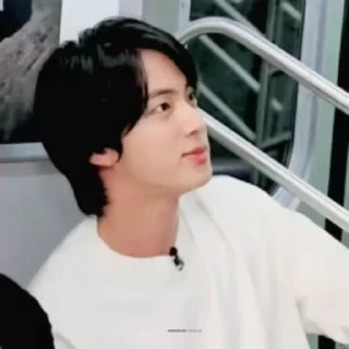 😳