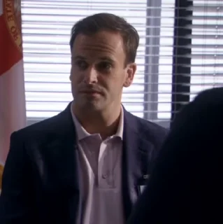 😐