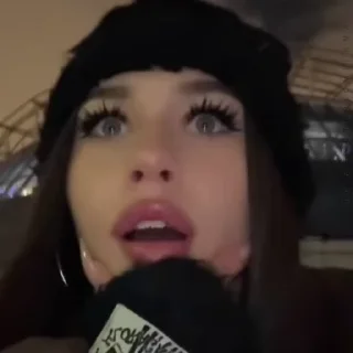 😱