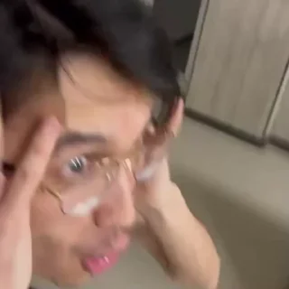 🤯