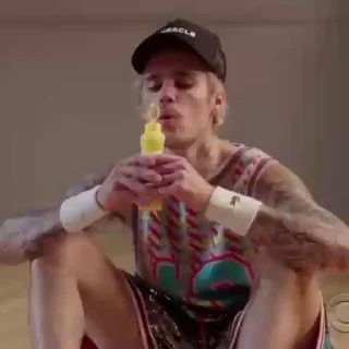 😐