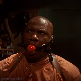 😨