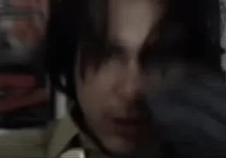 😼