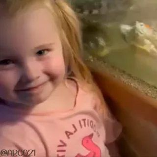 😾