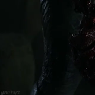😠