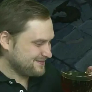👀