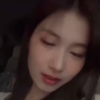 👀
