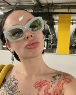 💋
