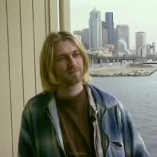 ャ. Kurt Cobian ；@Unince .