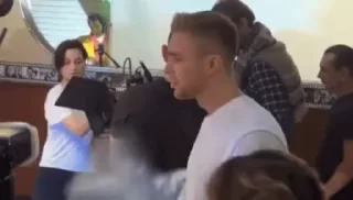 🤩