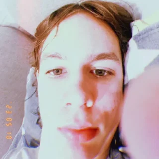 😘