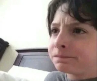 😡