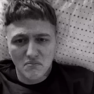 😟