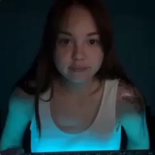 😐