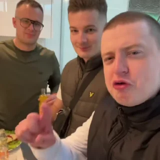 ☝️