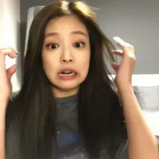 😱