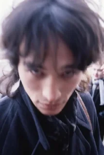 😡