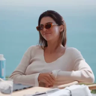 😐