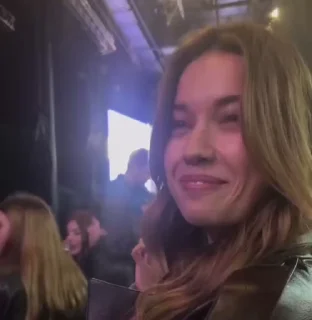 😊