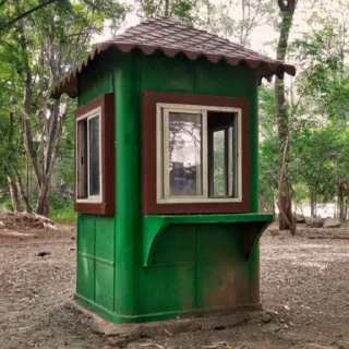 🏪