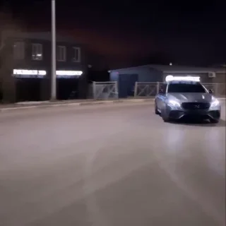 🤩