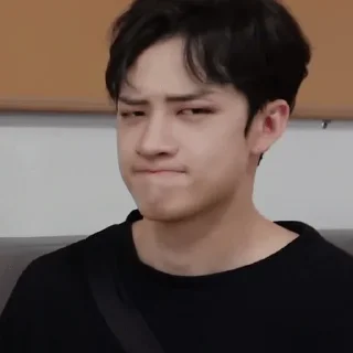 😑