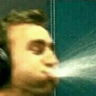 😱