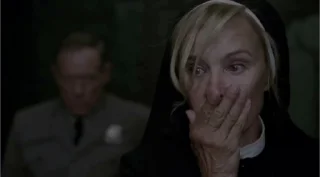 😱