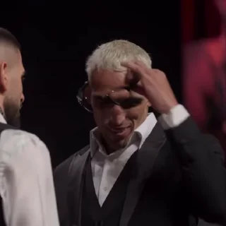 🤩