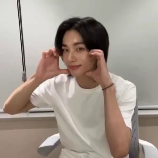 💋