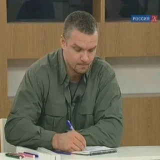 ✍️