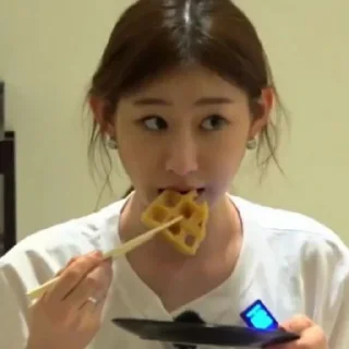 😶