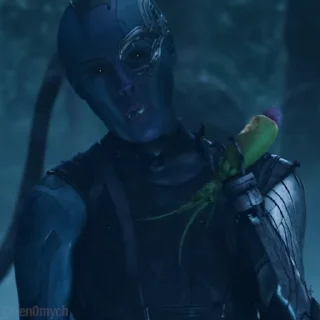 🤢