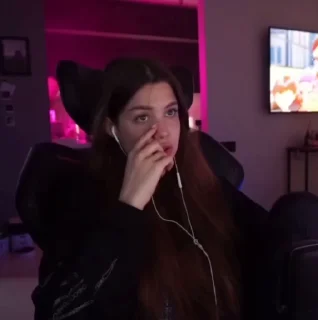 😘