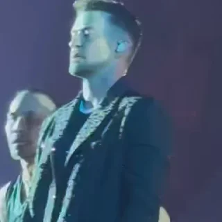 😡
