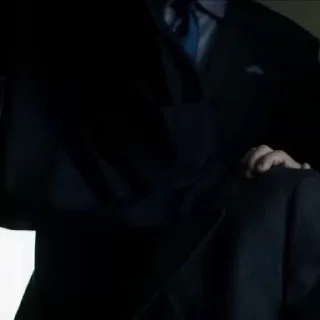 😱