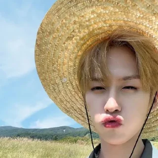 😘